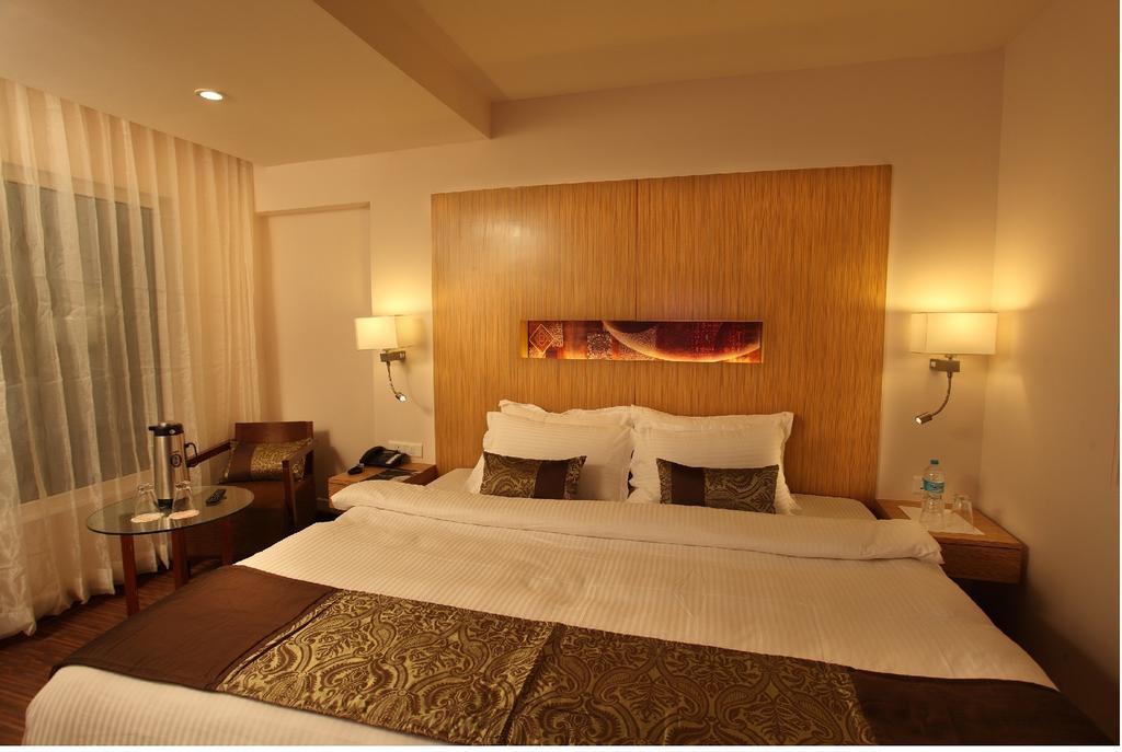 Comfort Inn Legacy Райкот Екстериор снимка